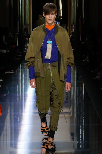 Look 20